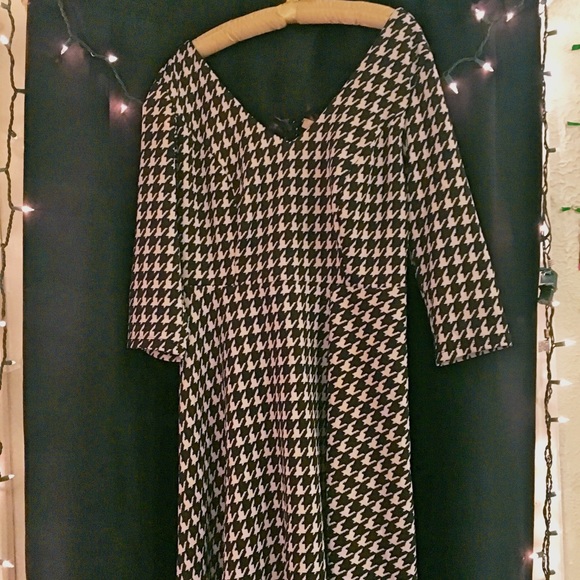LucieLu houndstooth 2x dress - Picture 3 of 3